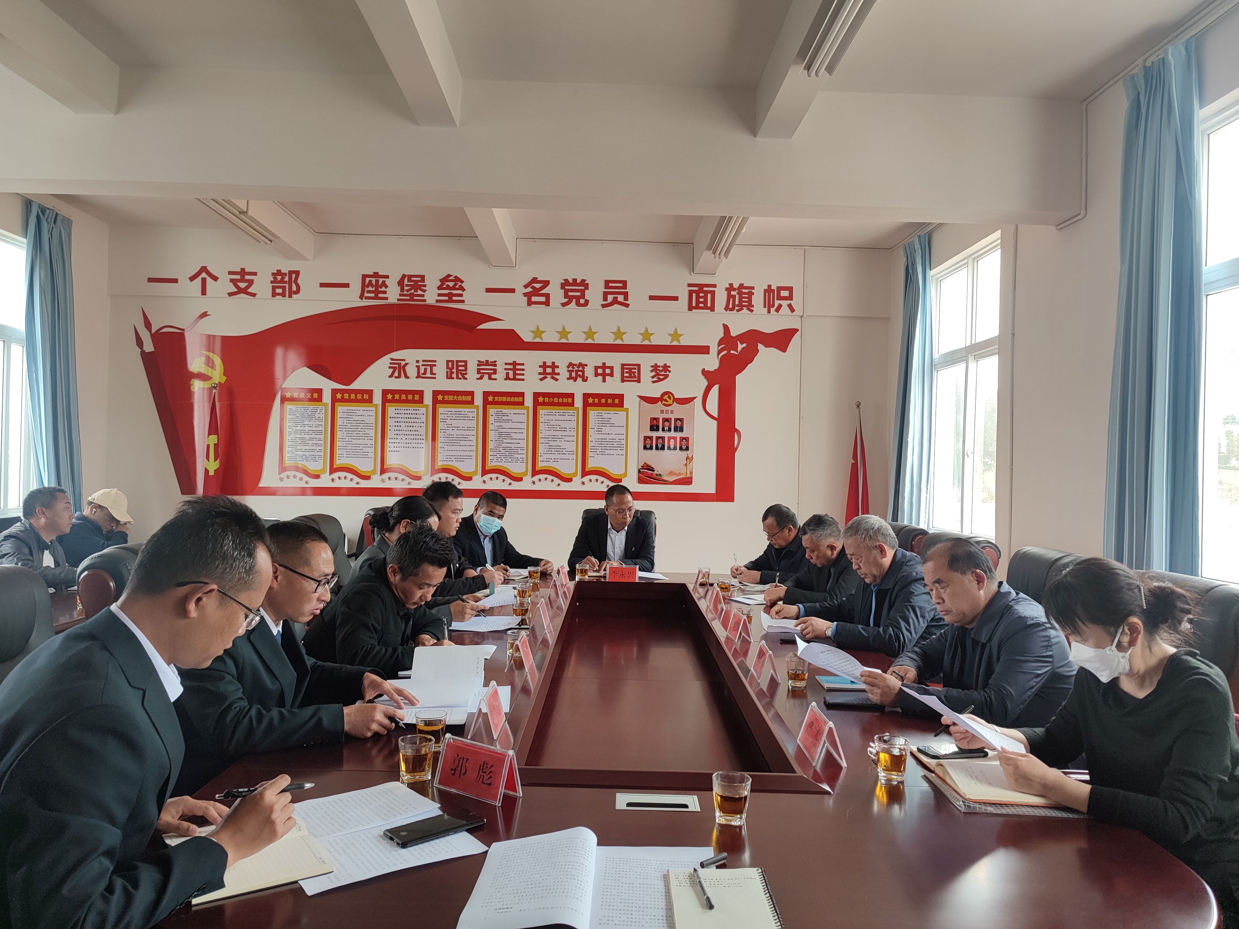 云南省侨联、云南华商公益基金会一行到保山调研“珍珠班”办班情况